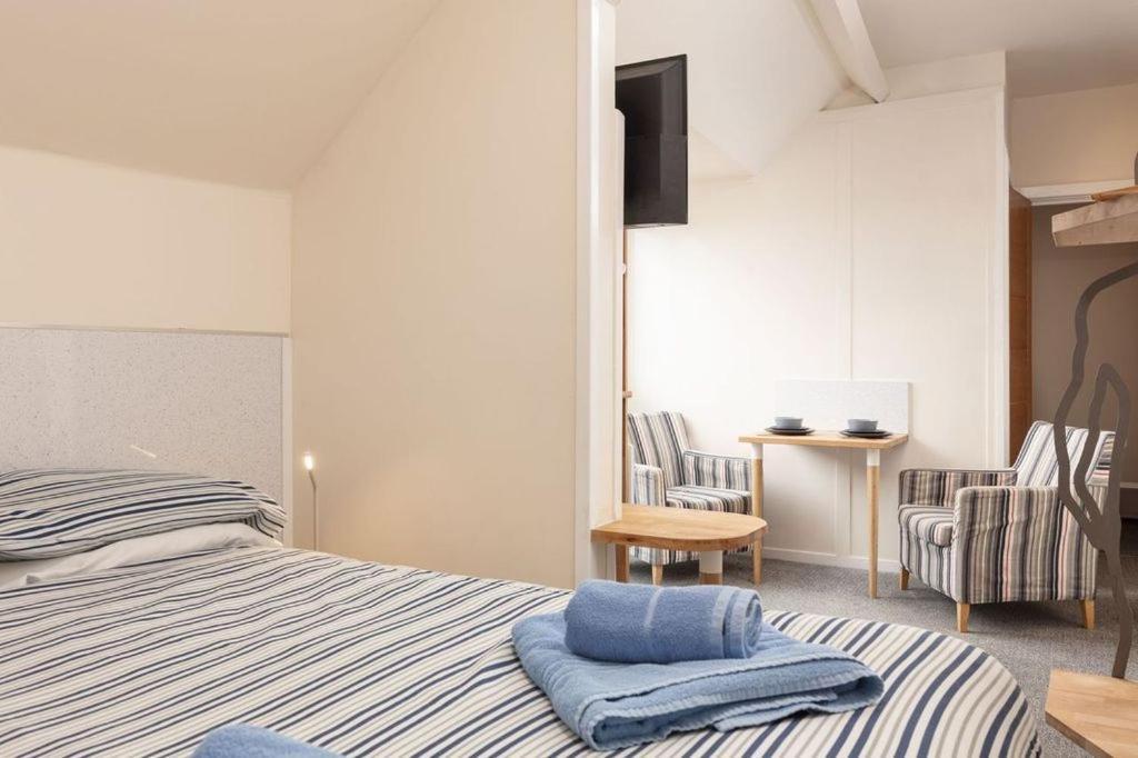 Silver Street Suites Γουίτμπι Εξωτερικό φωτογραφία